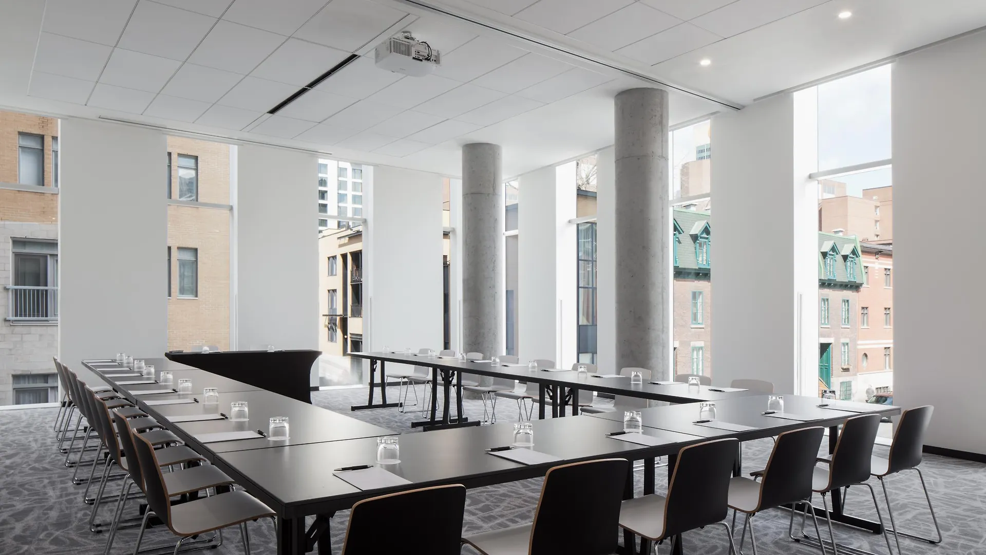 Hotel Monville Montréal
