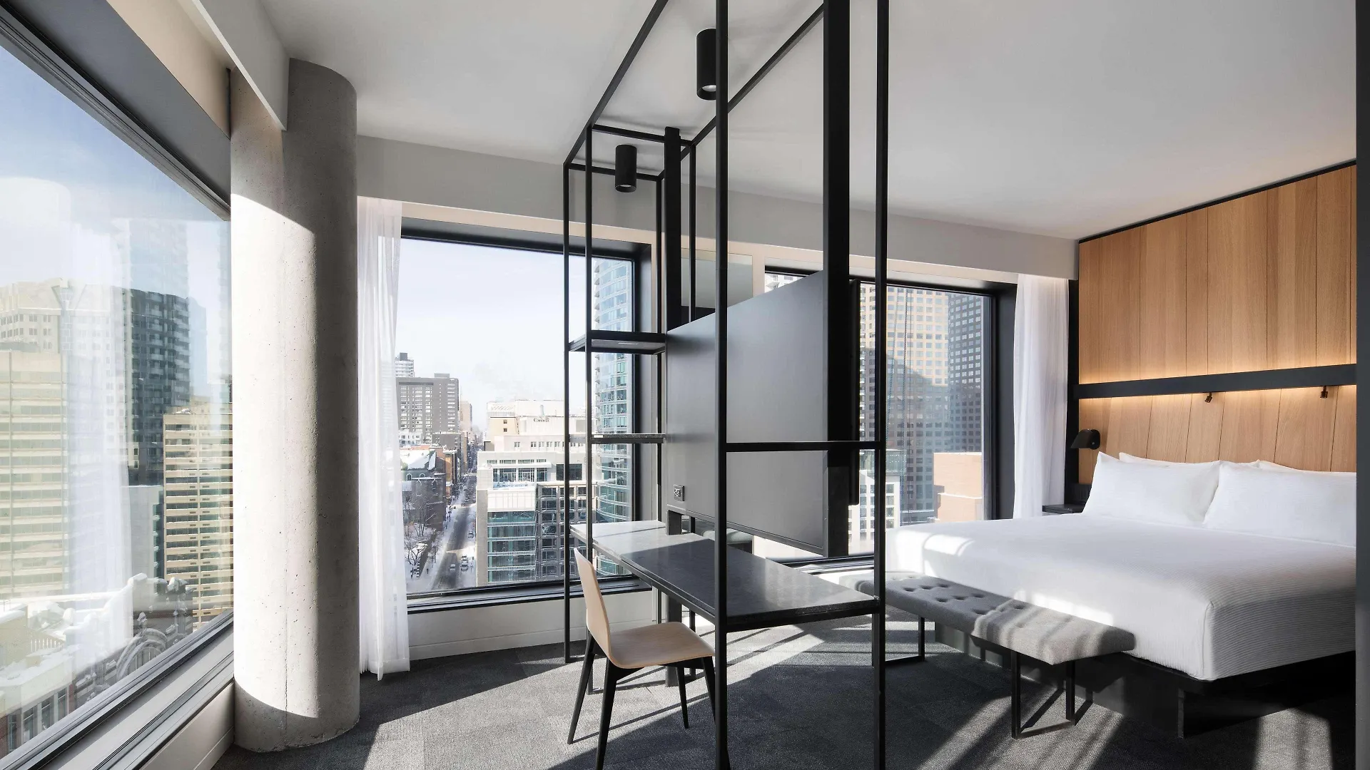Hotel Monville Montreal 4*,