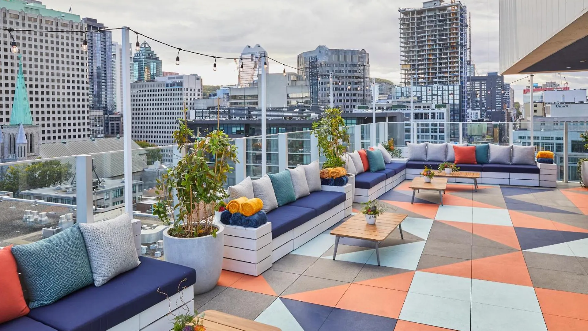 Hotel Monville Montreal